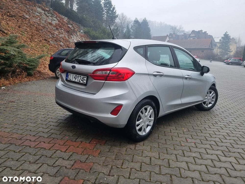 Ford Fiesta - 9