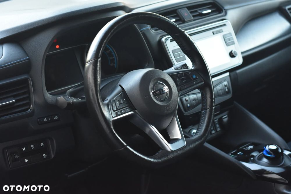 Nissan Leaf 40 kWh N-Connecta - 7