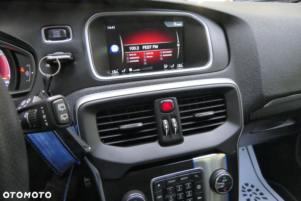 Volvo V40 D2 RDesign - 23