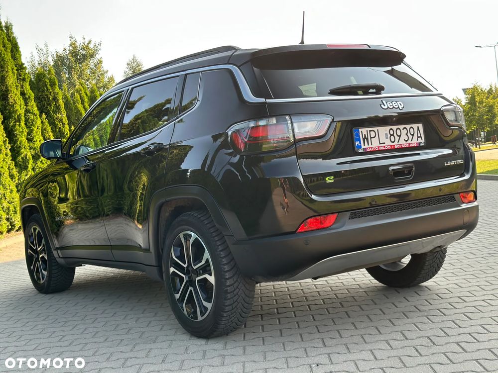 Jeep Compass - 30