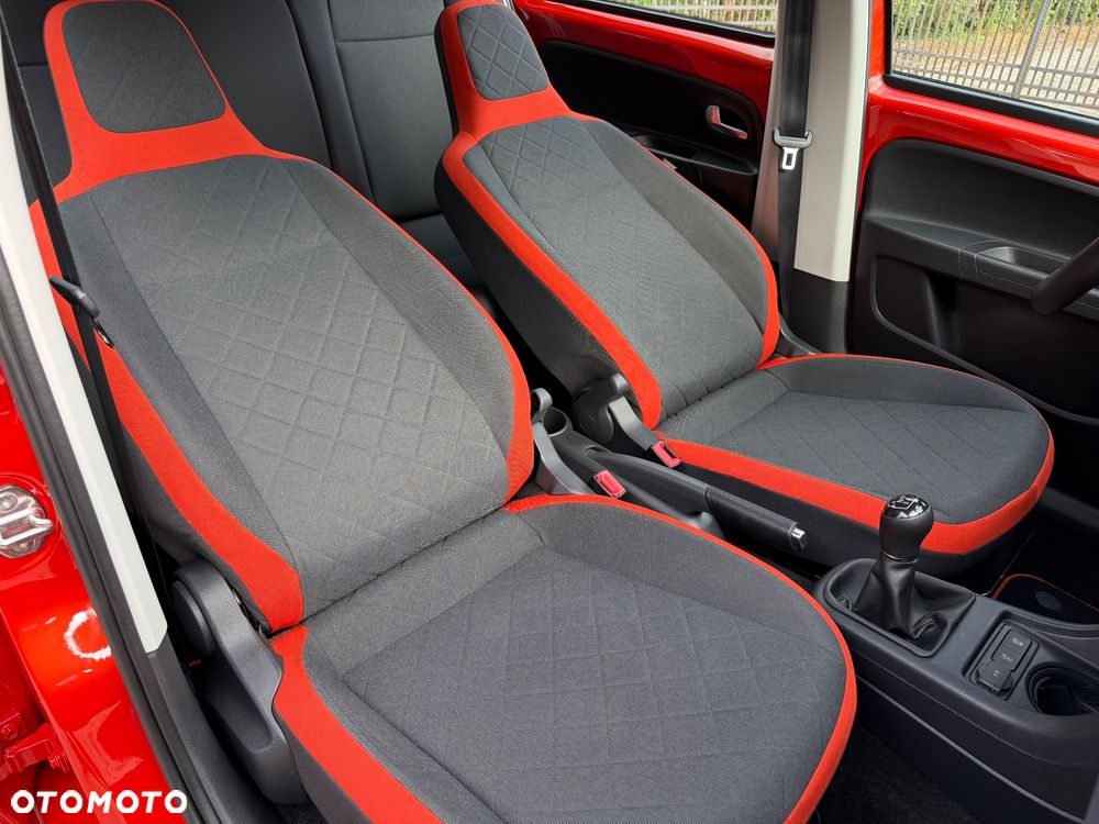 Volkswagen up! cross - 12