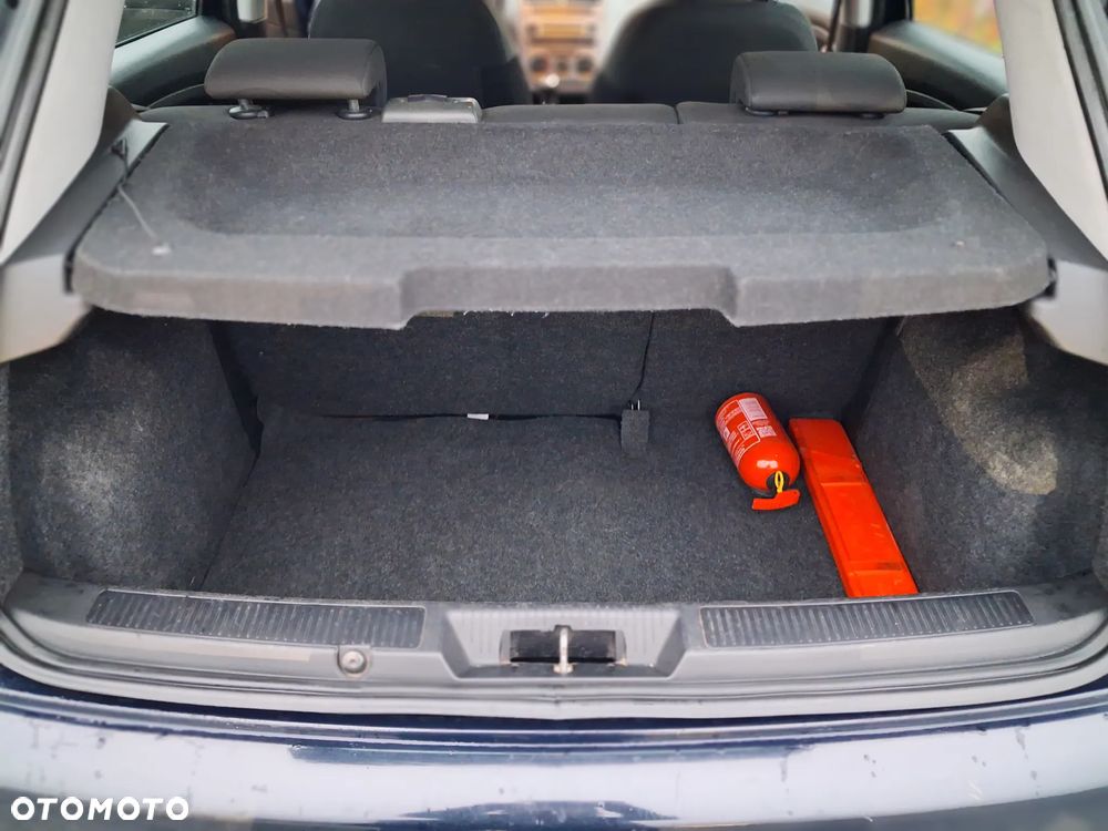 Fiat Grande Punto - 10