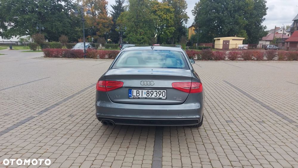 Audi A4 - 5