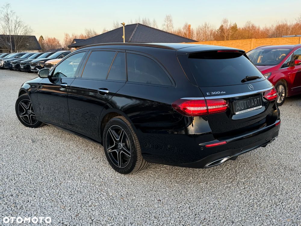 Mercedes-Benz Klasa E 220 d 4Matic 9G-TRONIC - 11