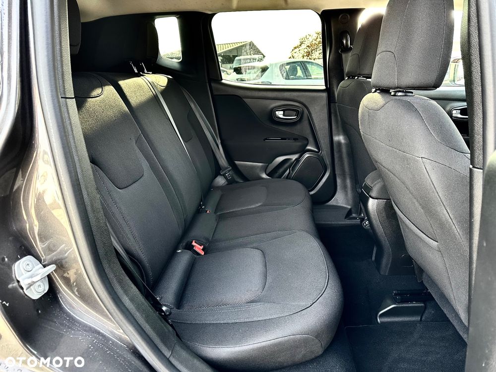 Jeep Renegade 1.3 T-GDI Automatik Longitude - 29