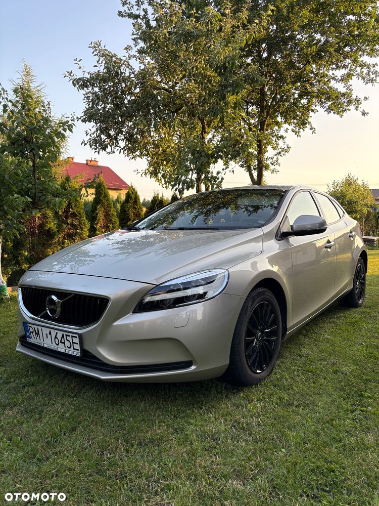Volvo V40 D2 - 1