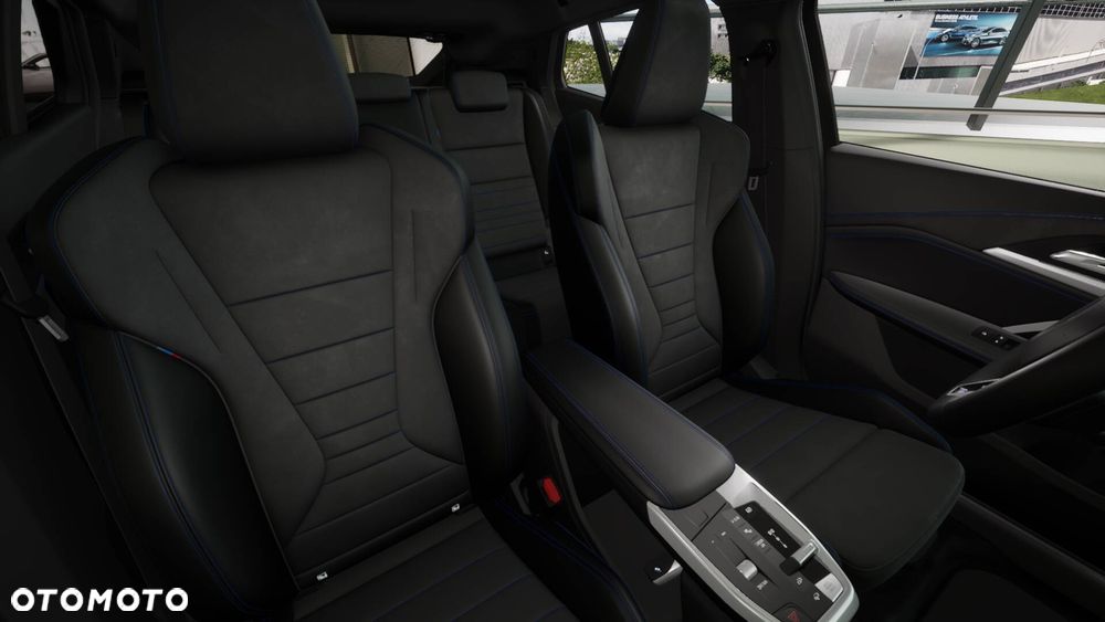 BMW iX2 eDrive20 66.5kWh M Sport - 5