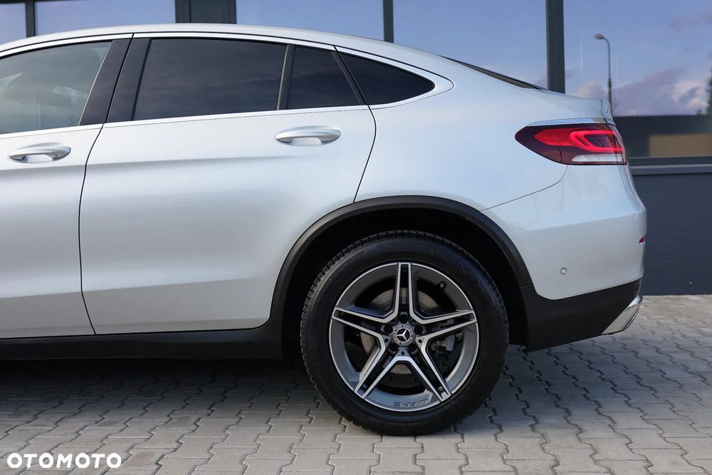 Mercedes-Benz GLC 200 d 4Matic 9G-TRONIC AMG Line Plus - 38