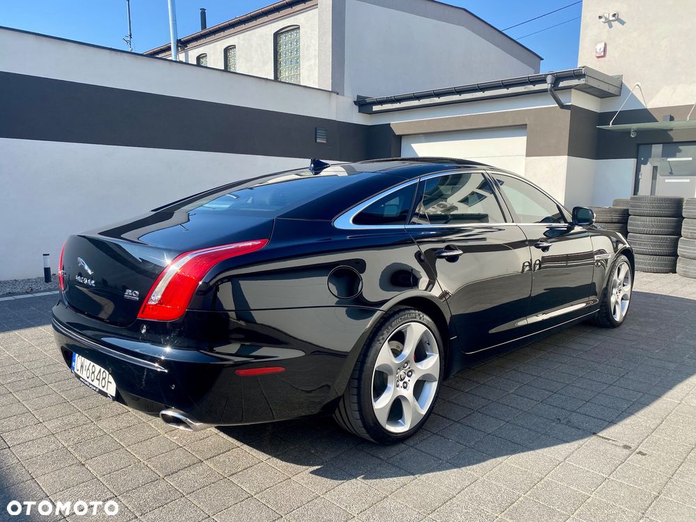Jaguar XJ 3.0 T LWB AWD Portfolio - 9