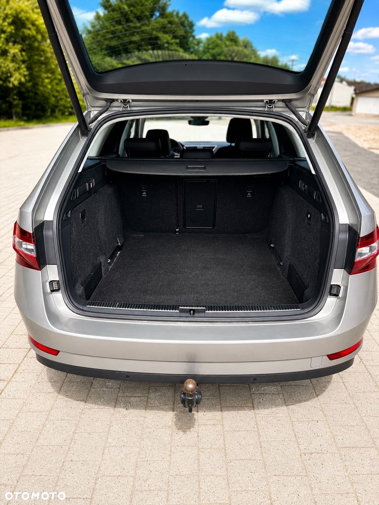 Skoda Octavia 2.0 TDI Ambition EU6 - 12
