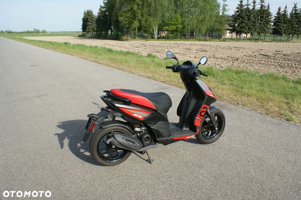 Aprilia SR - 9