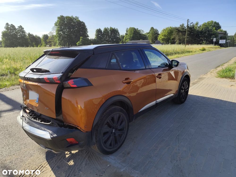 Peugeot 2008 PureTech 155 EAT8 GT Pack - 12