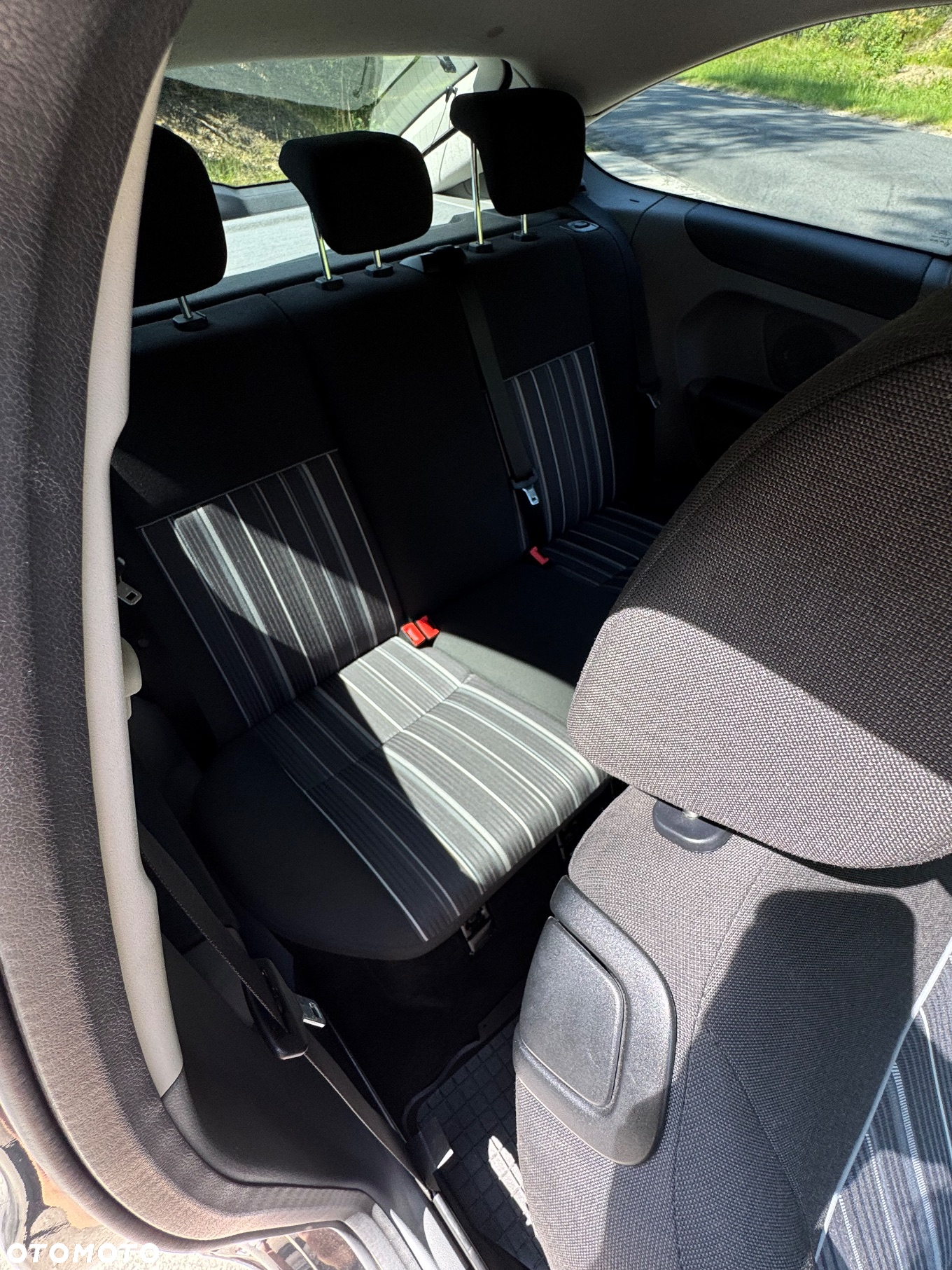 Ford Focus 1.8 FF Ambiente - 9