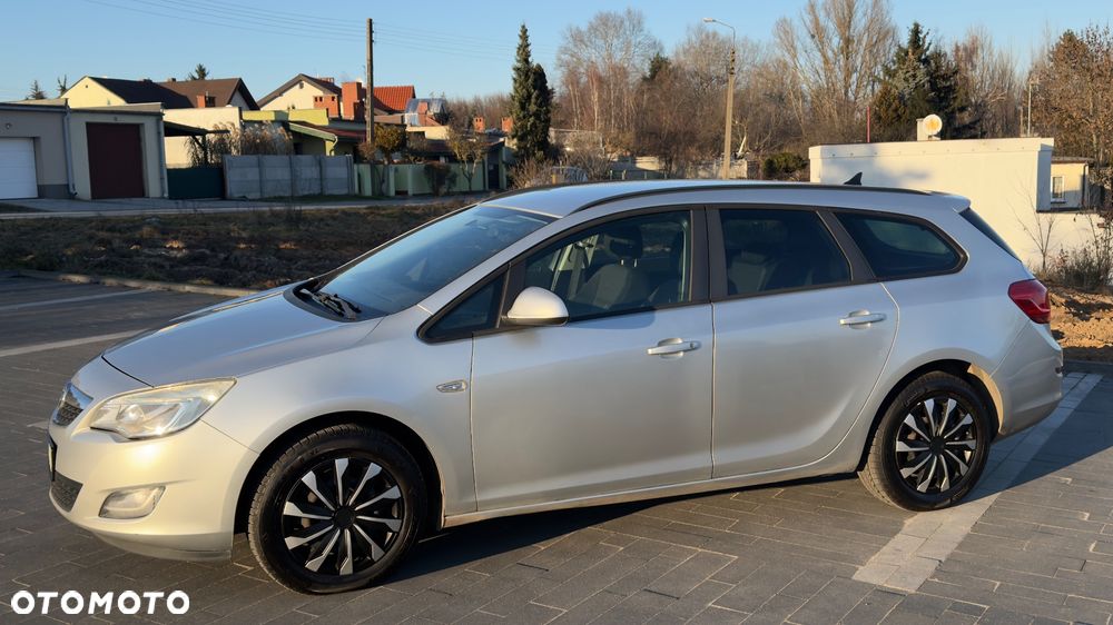 Opel Astra 1.7 CDTI DPF White Edition - 4