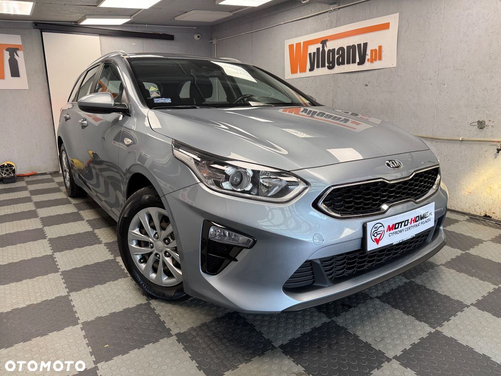 Kia Ceed - 4