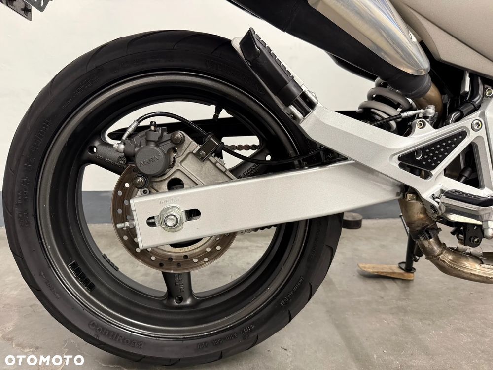 Honda Hornet - 19