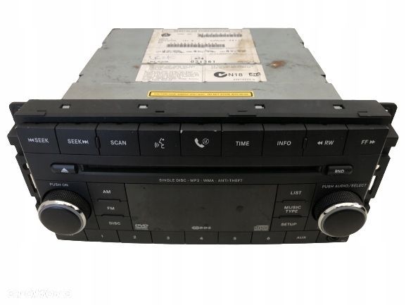 CHRYSLER 300C RADIO PANEL RADIA 05064927AG - 1