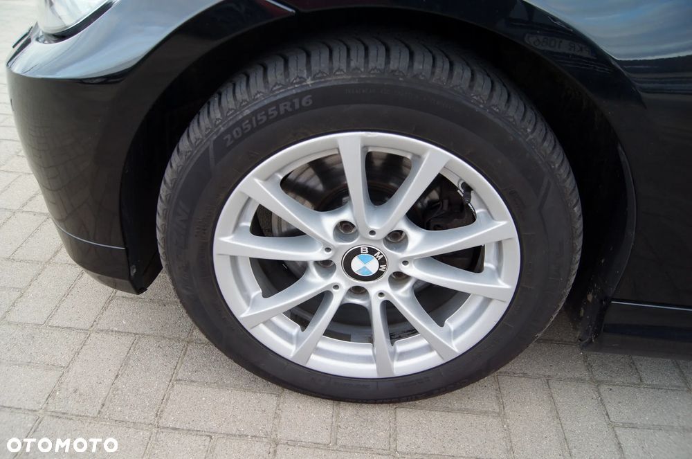 BMW Seria 3 320d - 23