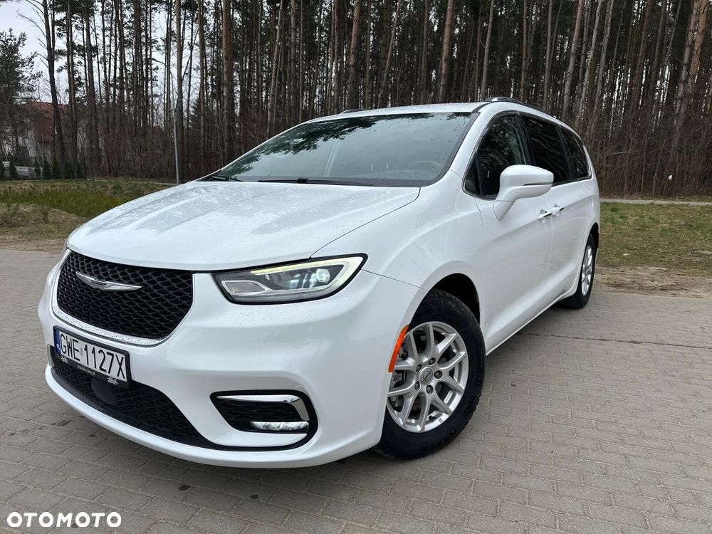 Chrysler Pacifica - 4