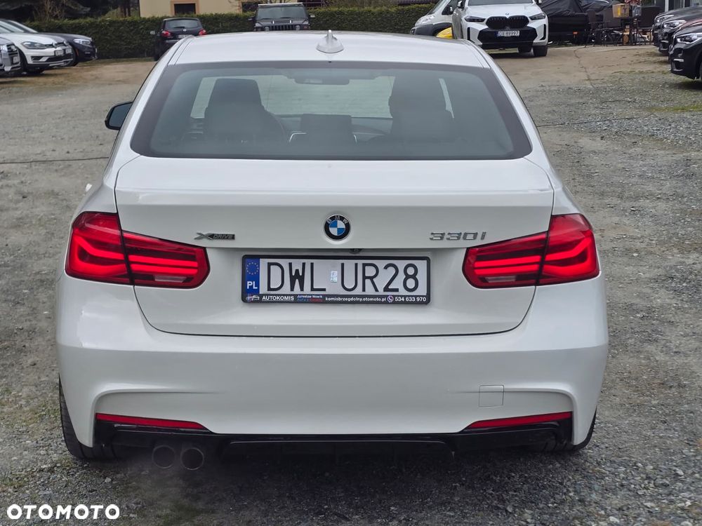 BMW Seria 3 430i xDrive M Sport - 24