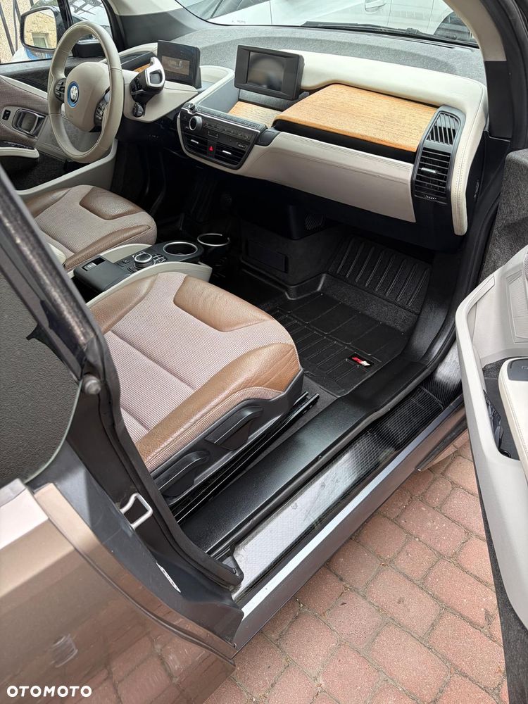 BMW i3 (120 Ah) - 12
