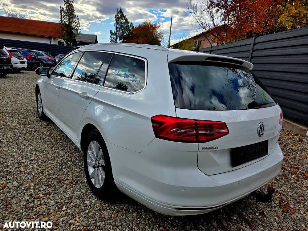 Volkswagen Passat Variant 1.6 TDI (BlueMotion Technology) DSG Comfortline - 4