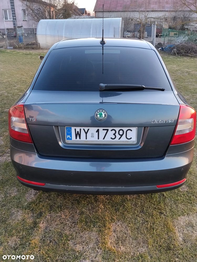 Skoda Octavia 1.8 TSI Ambiente - 7