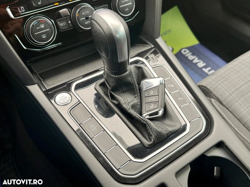 Volkswagen Passat 2.0 TDI DSG Comfortline - 15