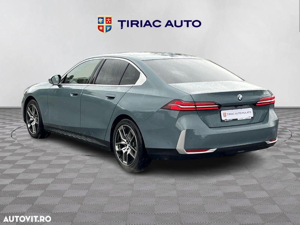 BMW Seria 5 520i AT MHEV - 4