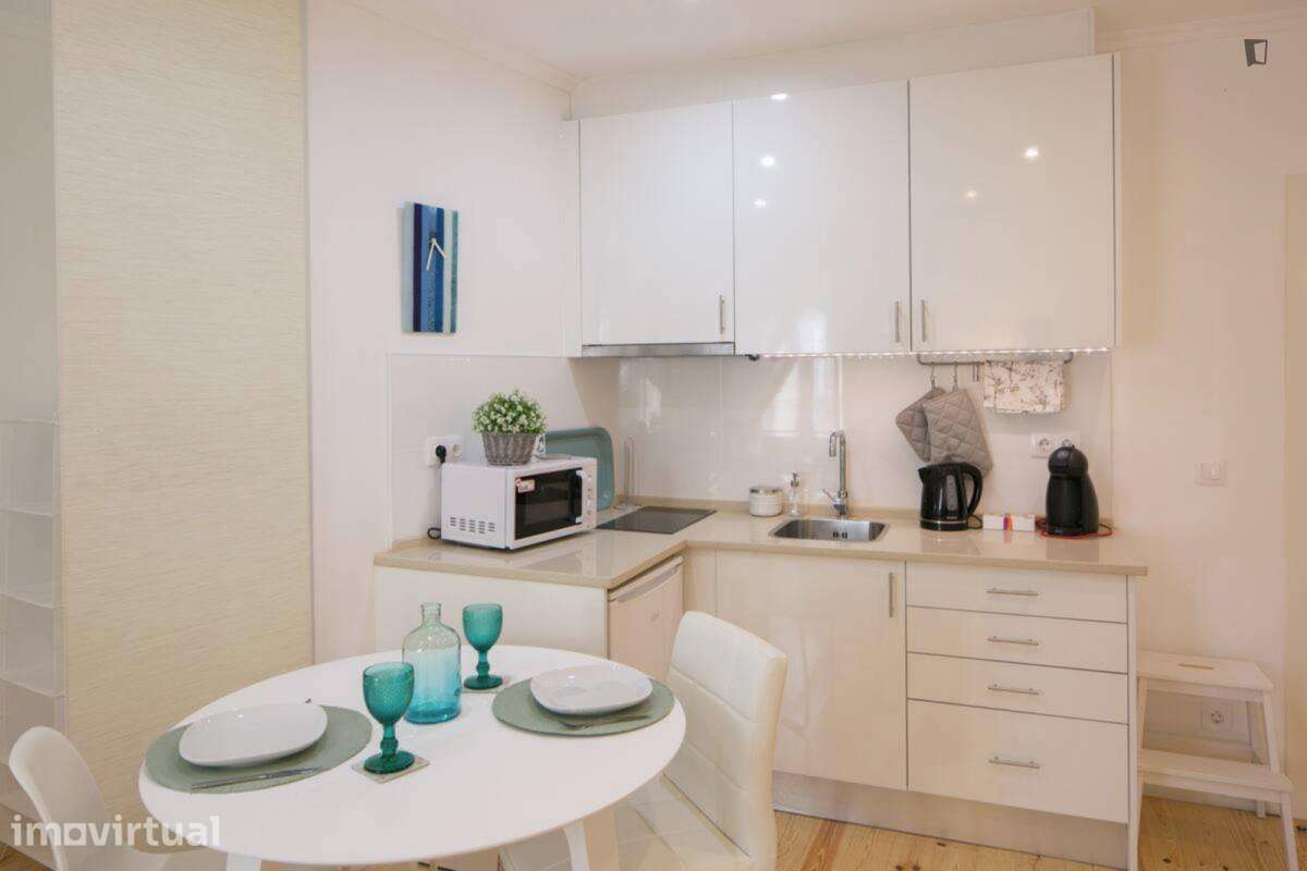 Apartamento com 1 quartos - localizado em Mouraria Lisbon - Grande imagem: 2/3
