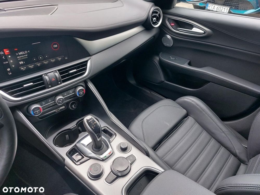 Alfa Romeo Giulia 2.0 Turbo Veloce Q4 - 19