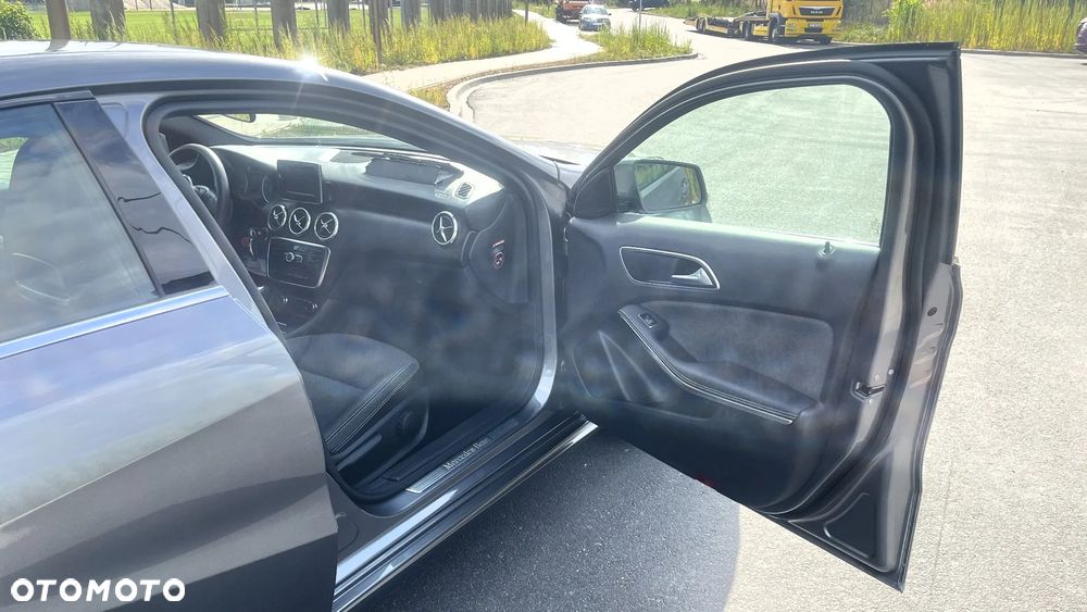 Mercedes-Benz Klasa A 180 (BlueEFFICIENCY) Style - 16