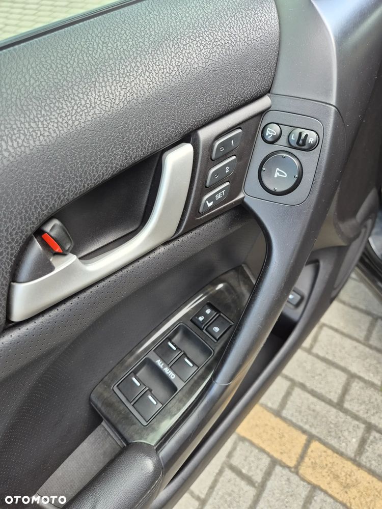 Honda Accord 2.0 Executive Nav - 6