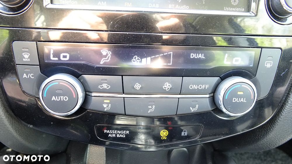 Nissan Qashqai 1.3 DIG-T N-Connecta - 23
