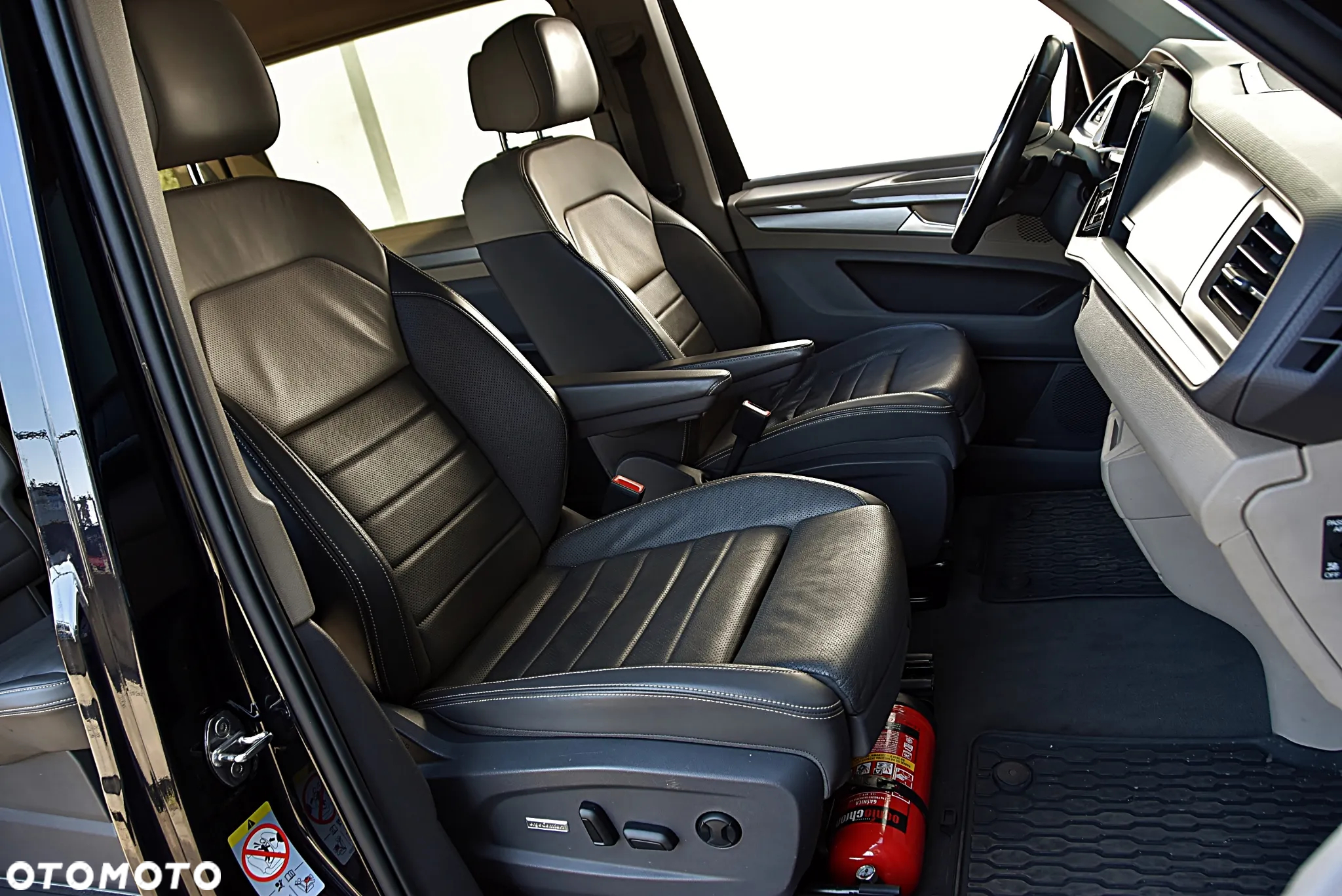 Volkswagen Multivan 2.0 TSI L2 Style DSG - 20