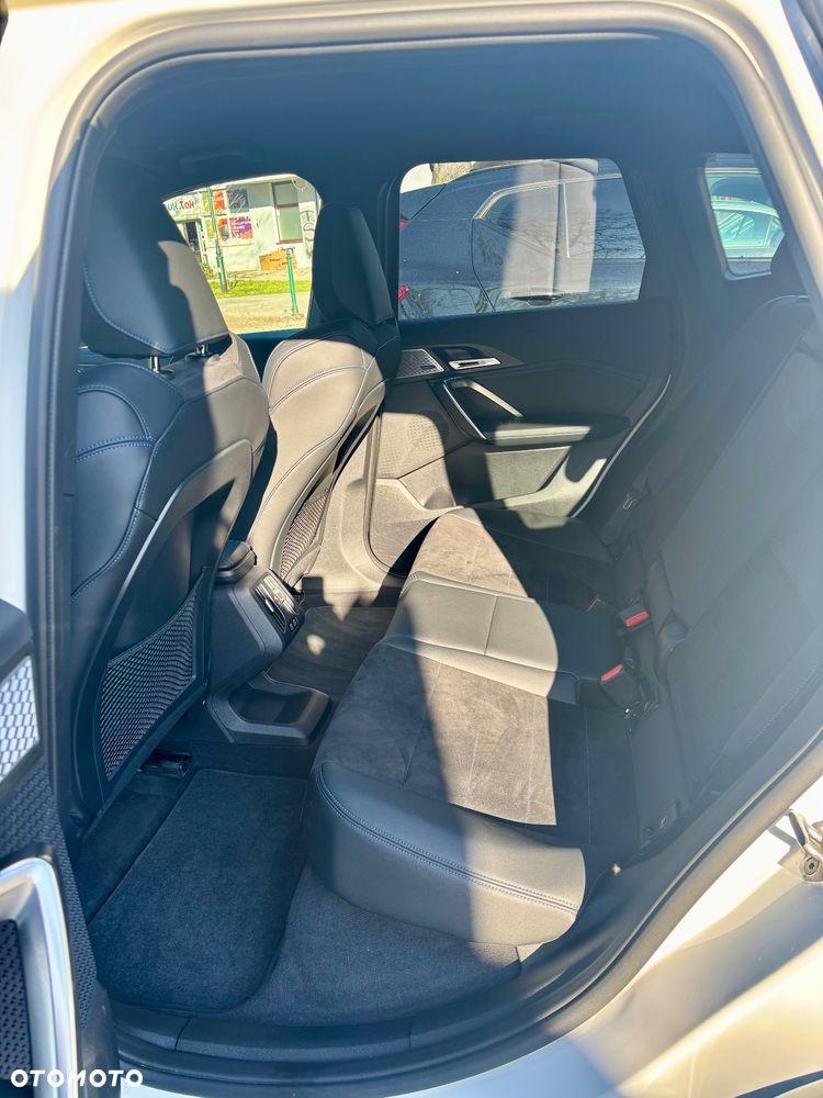 BMW iX1 xDrive30 66.5kWh M Sport - 8