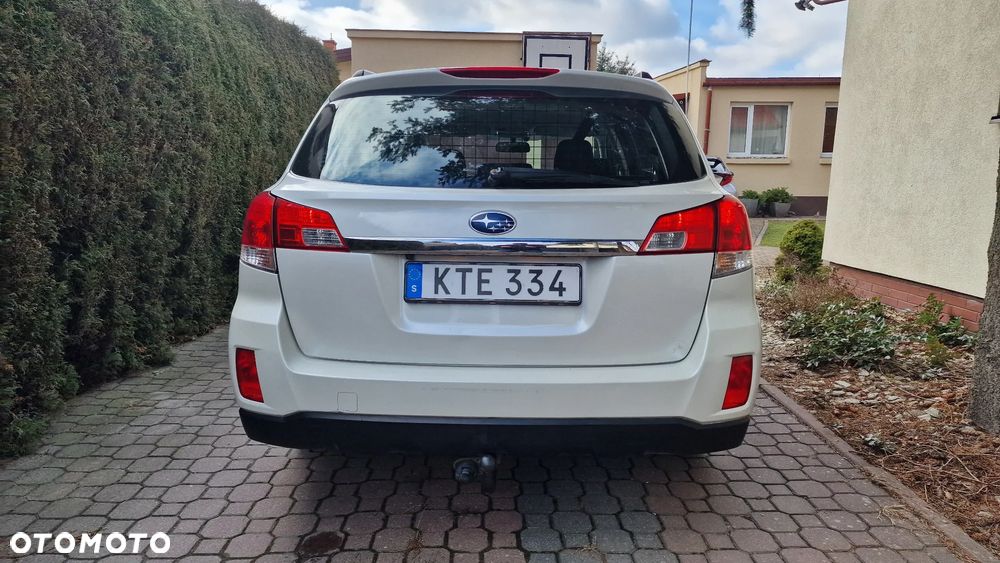 Subaru Legacy - 13
