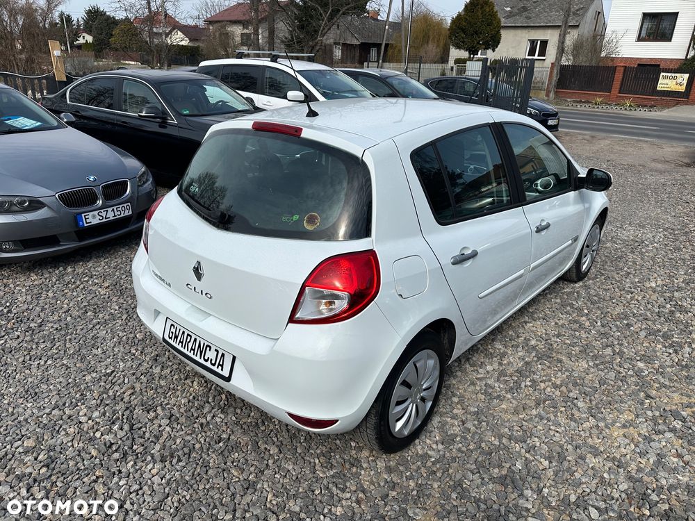 Renault Clio 1.2 16V 75 Dynamique - 7