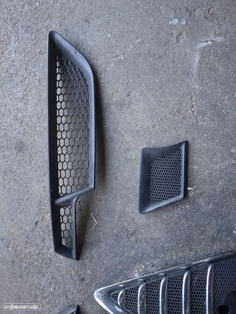 Grelhas de para-choques Alfa Romeo GT - 7