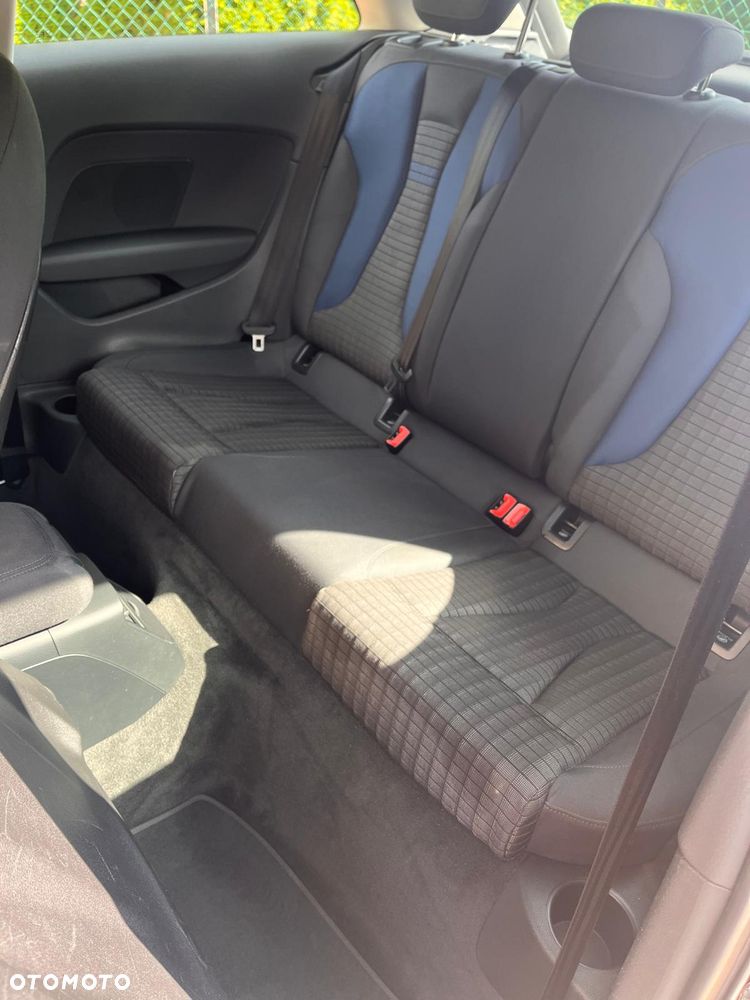 Audi A3 3-drzwiowe 2.0 TDI Ambiente S tronic - 28