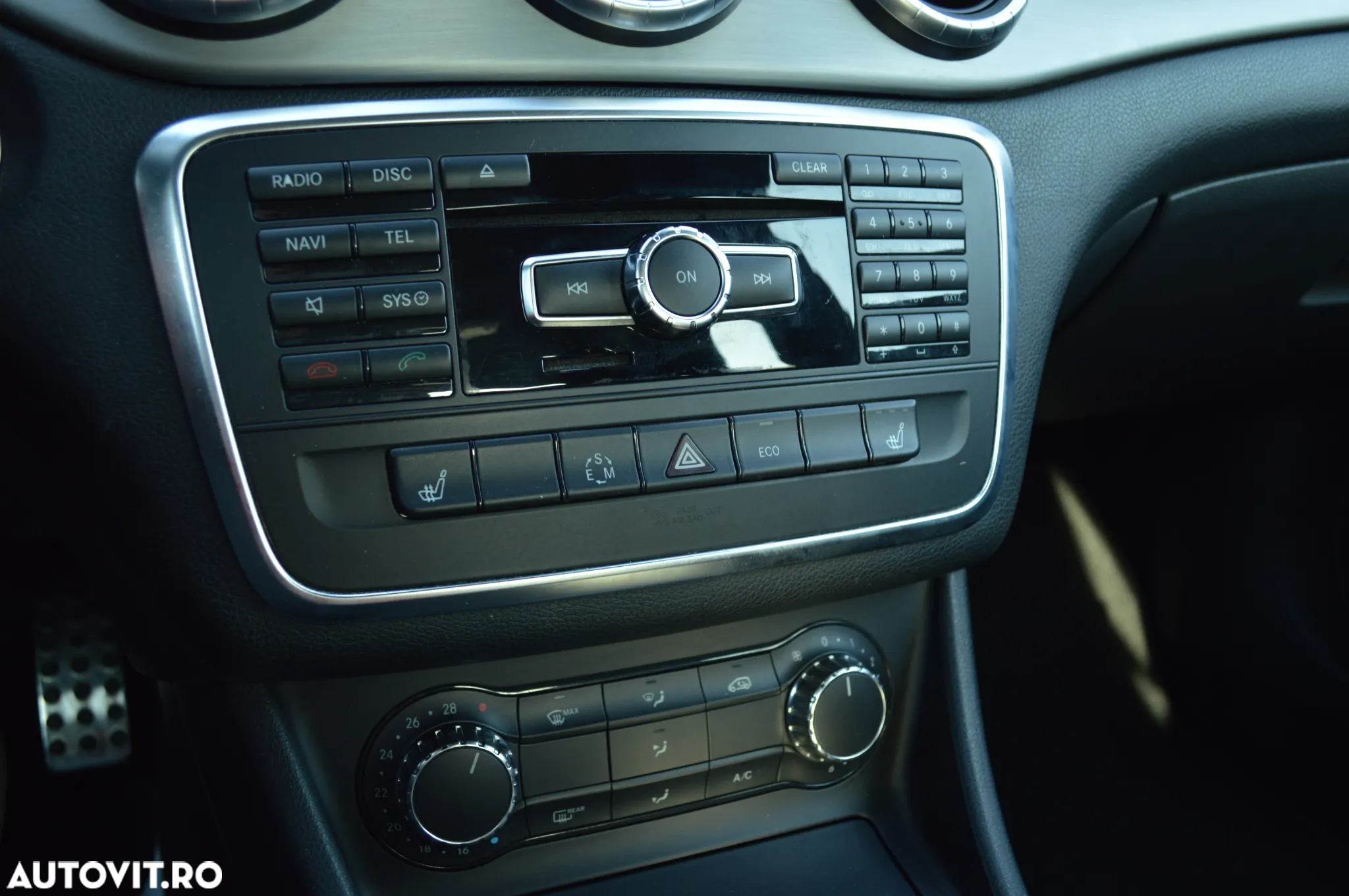 Mercedes-Benz CLA 250 7G-DCT AMG Line - 25