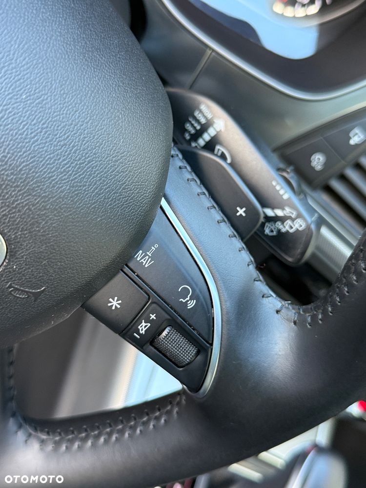 Audi A6 Avant 2.0 TDI ultra S tronic - 24