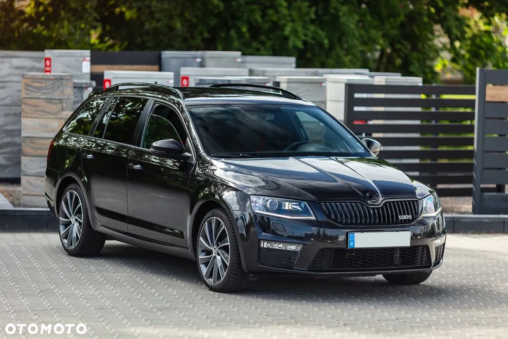 Skoda Octavia 2.0 TDI DSG RS - 8