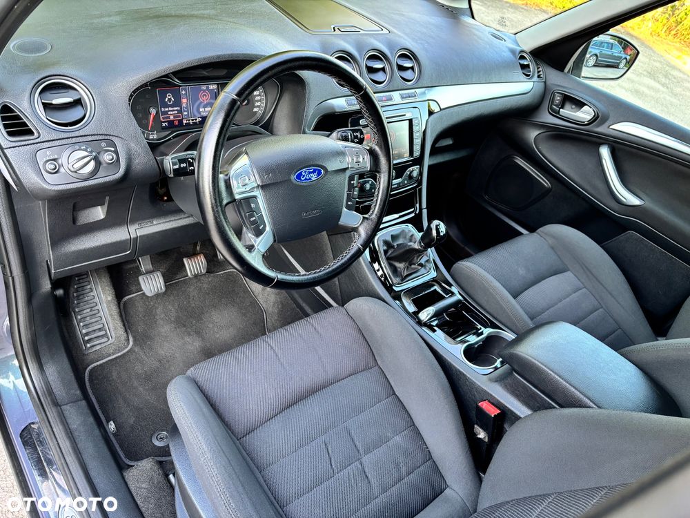 Ford S-Max 2.0 Titanium - 22