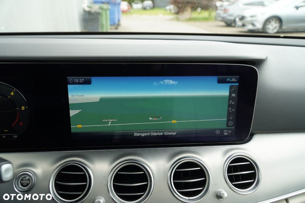 Mercedes-Benz Klasa E 220 d 9G-TRONIC Exclusive - 13