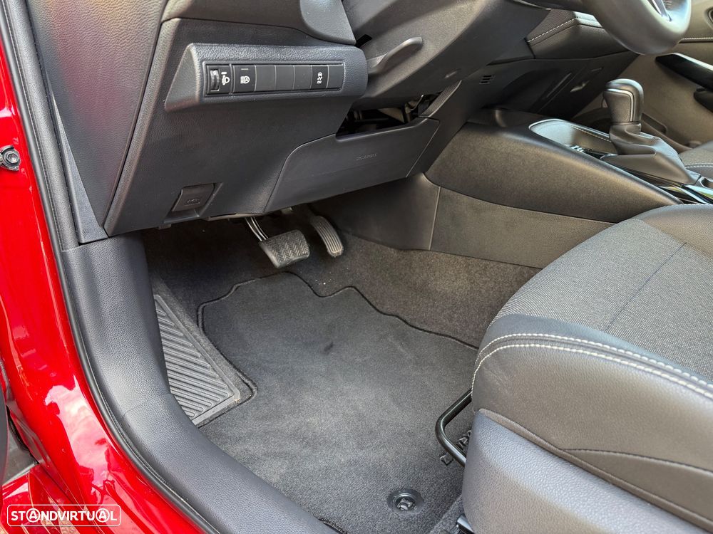 Toyota Corolla 1.8 Hybrid Square Collection - 17