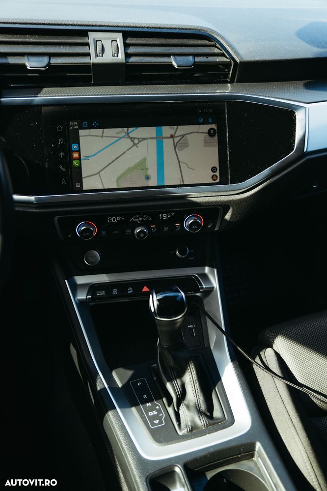 Audi Q3 ack 2.0 35 TDI S Line - 12