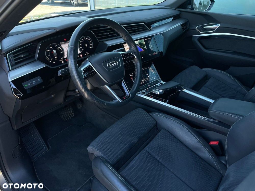 Audi e-tron Sportback - 19