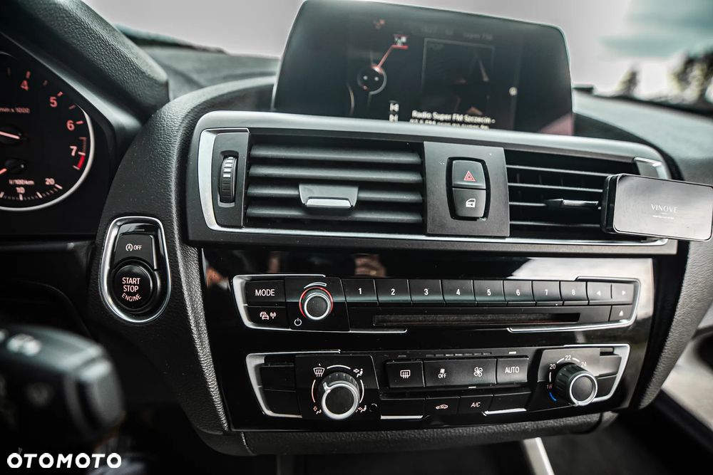 BMW Seria 1 116i - 20