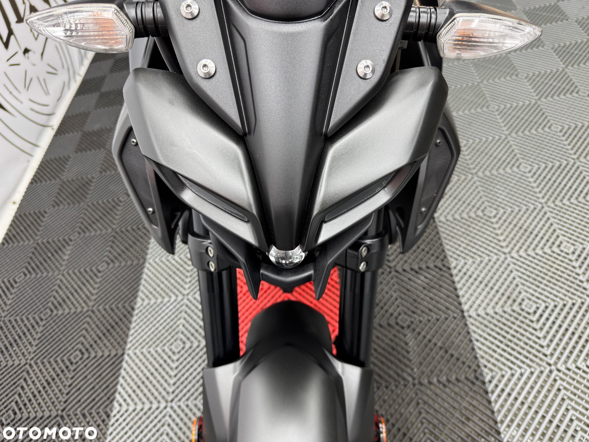 Yamaha MT - 9